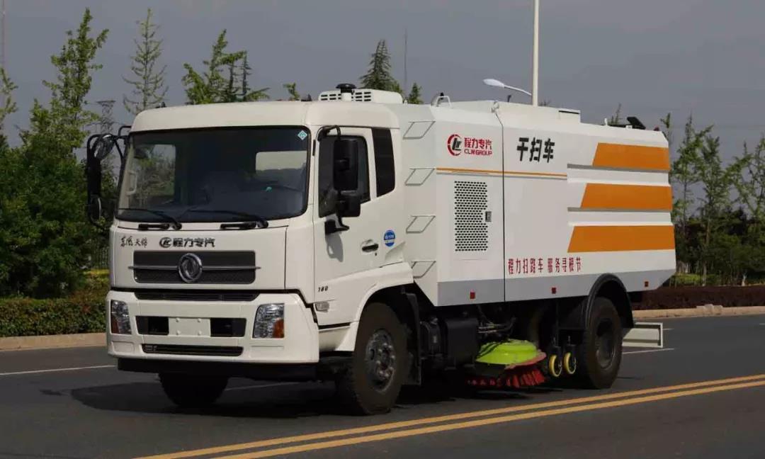 程力批量環衛車助力“2018世界華人尋根節“環衛清潔,為中國專汽之都增添榮耀受到社會各界廣泛贊譽