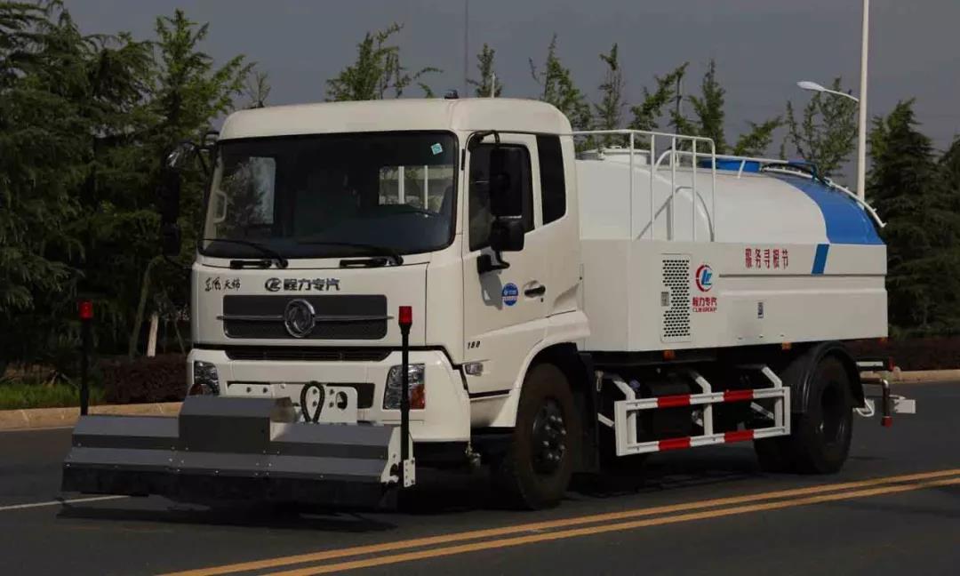 程力批量環衛車助力“2018世界華人尋根節“環衛清潔,為中國專汽之都增添榮耀受到社會各界廣泛贊譽