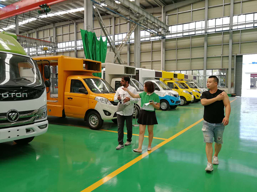 程力重工產品“精工制造、精益求精”——外貿出口客商不期而至,訂單紛至踏來